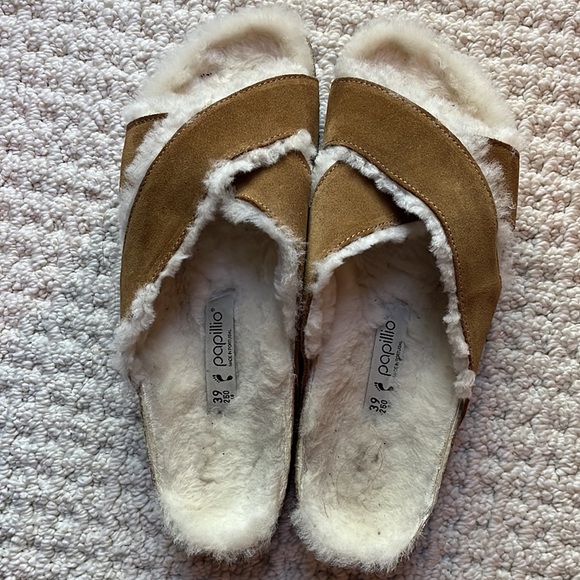Birkenstock | Daytona Shearling Sandal | Size 39 - Picture 8 of 16